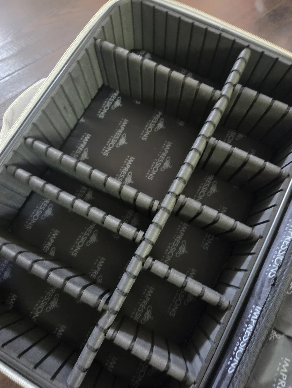 Impressions Vanity C'est La Vie Marble Makeup Carry Case with Adjustable Divider